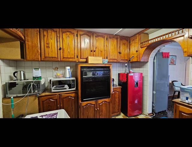 3 BEDROOM HOUSE FOR SALE IN MARBURG